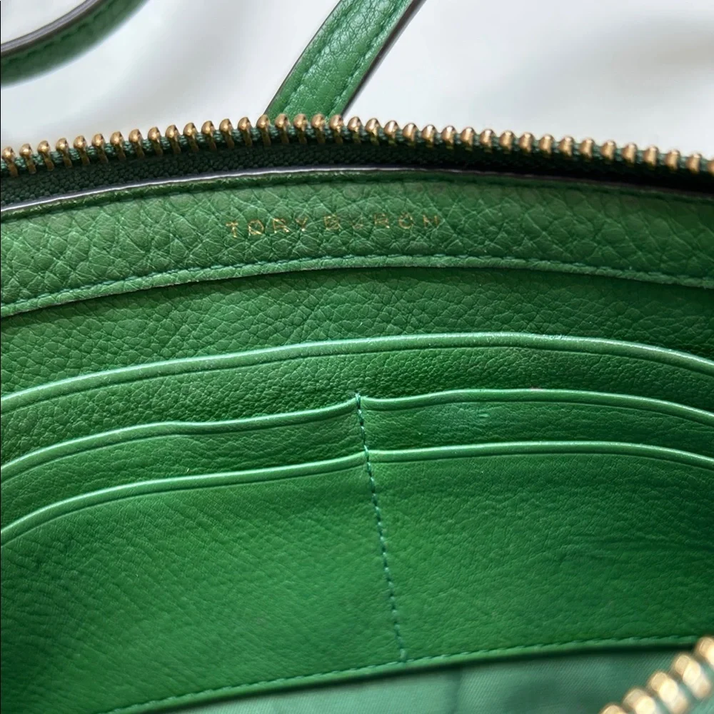 Tory Burch Vibrant Green Crossbody Bag - Picture 12 of 14